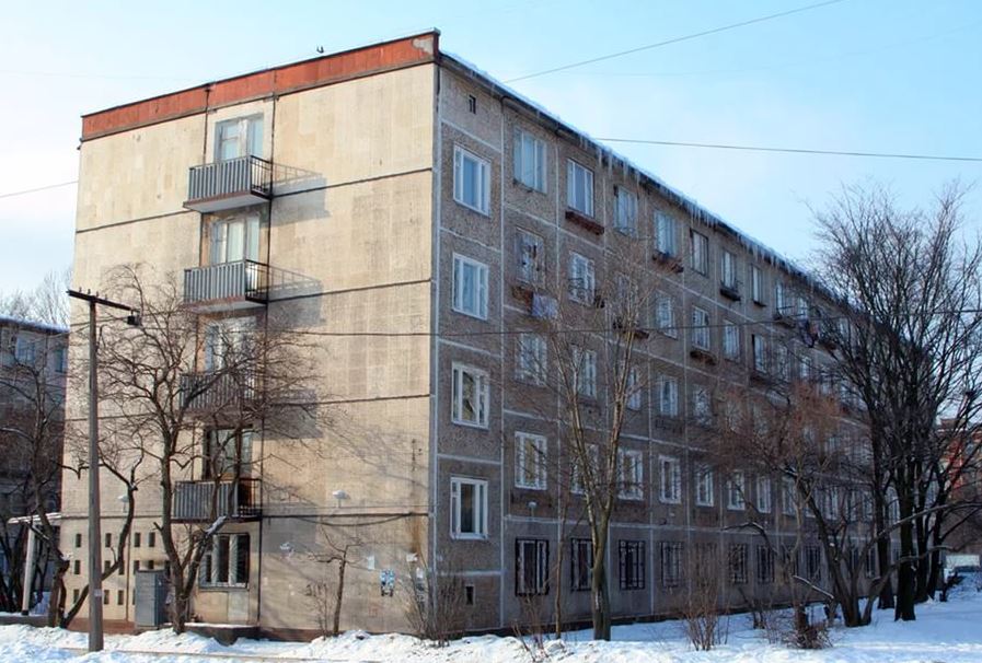 Кілька будинків можна зустріти на Піскаревке і на Громадянці