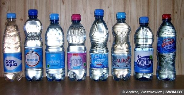 Якщо ціна одиниці товару орієнтовно перевести в євровалюту, то за пластикову пляшку 500 мл в магазинах просять від 0,3 до 0,35 євро