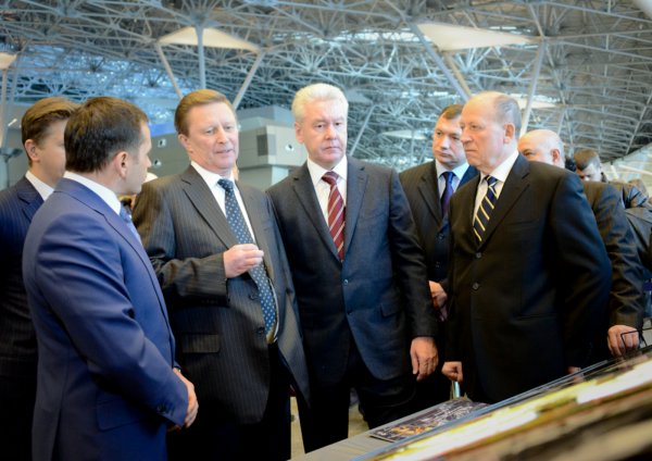 Також він розповів багато фактів, що стосуються майбутнього міжнародної повітряної гавані в Москві