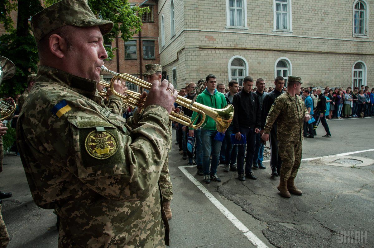 В рамках осіннього призову в столиці на службу вже відправлено 114 осіб